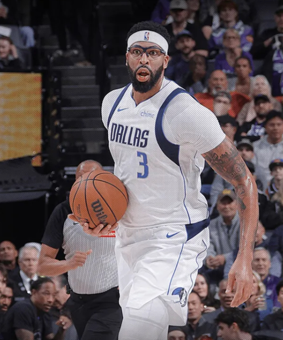 开云在线观看-浓眉申请交易!富保罗出面逼宫,独行侠左右为难,球迷:回湖人队|安东尼·戴维斯|洛杉矶湖人队|达拉斯独行侠队|戴维斯-贝尔坦斯|卢卡-东契奇_新浪新闻